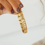 Boxed Bracelet – 90s Style Charm Link